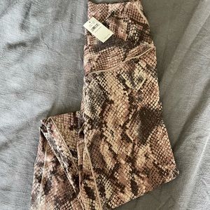 Rare Aerie Offline Crossover leggings